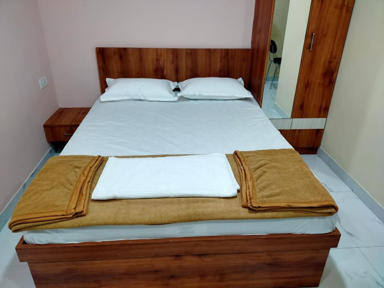 Mandara Comforts Hotel Bangalore Eksteriør billede